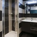 Unique Et Résidence Hotel 4*