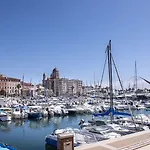 Hotel Unique Et Résidence