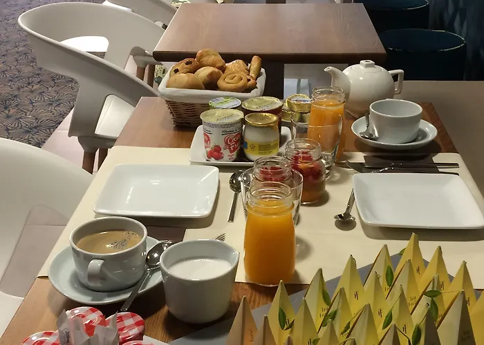 Unique & Saint-Raphael (Var)