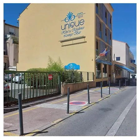 فندق Unique &