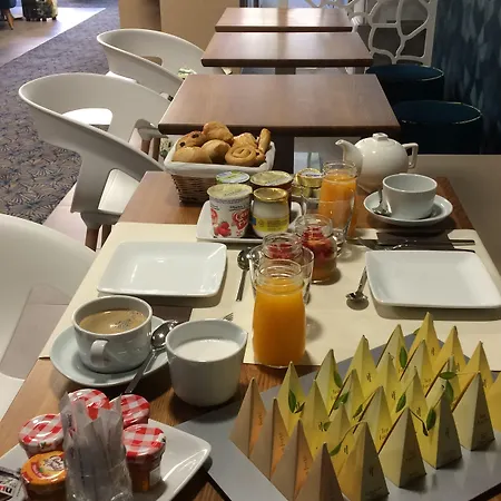 Unique & Saint-Raphaël