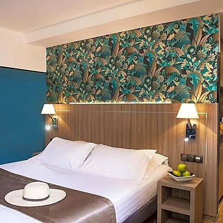 Unique & Hotel