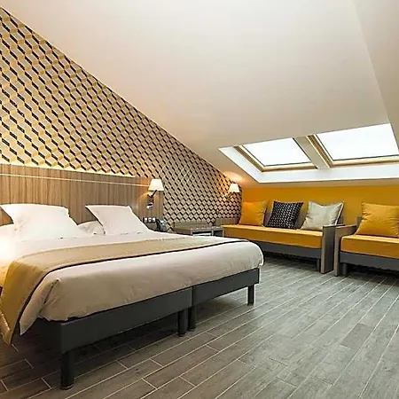 Hotel Unique Et Résidence