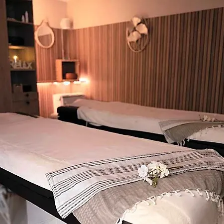 Unique & Hotel 4*